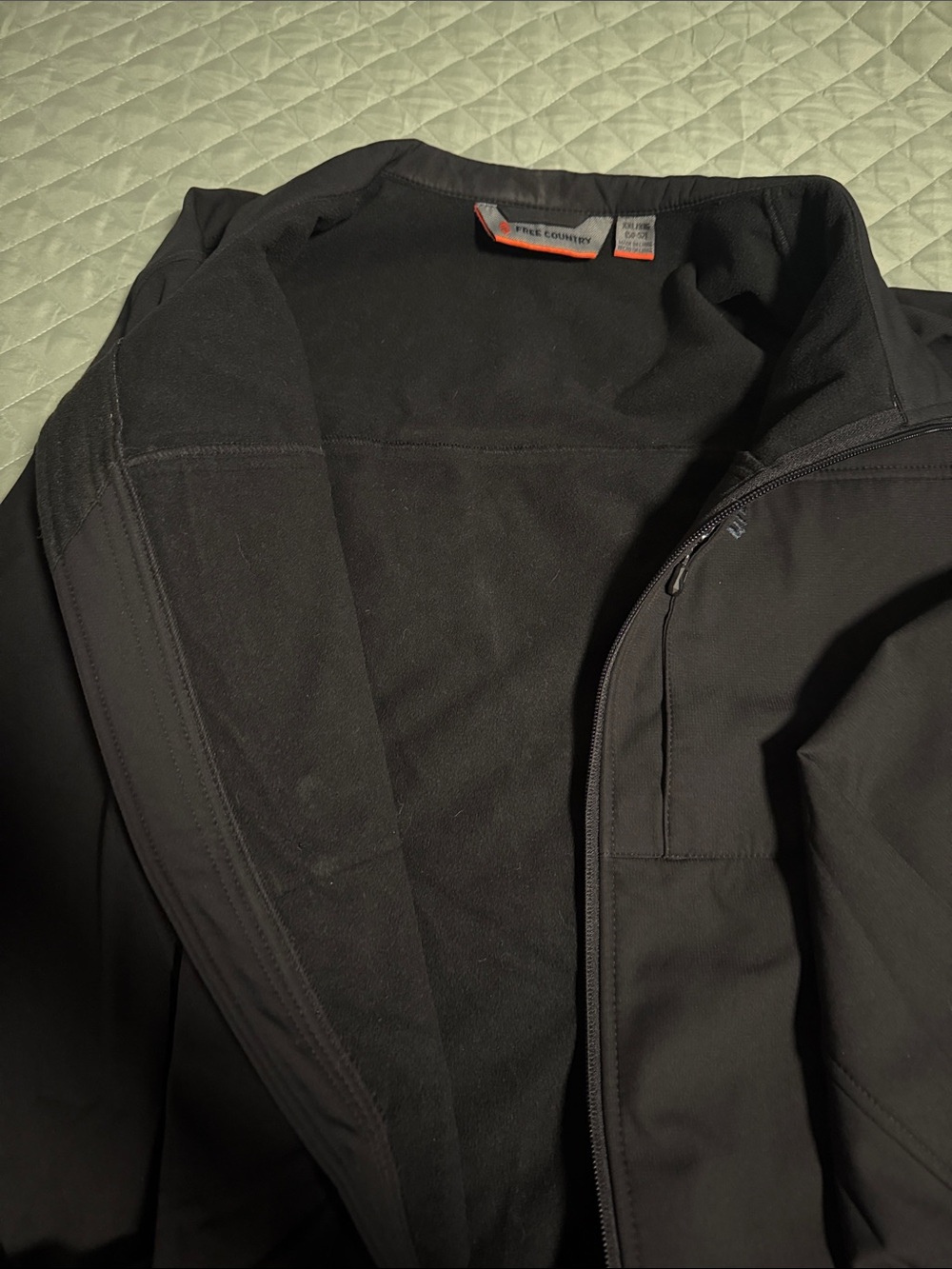 Free Country Black Softshell Performance Jacket - Picture 3 of 3